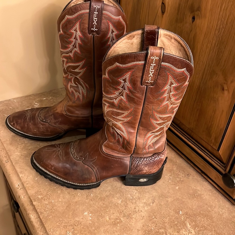 TONY LLAMA WESTERN BOOTS